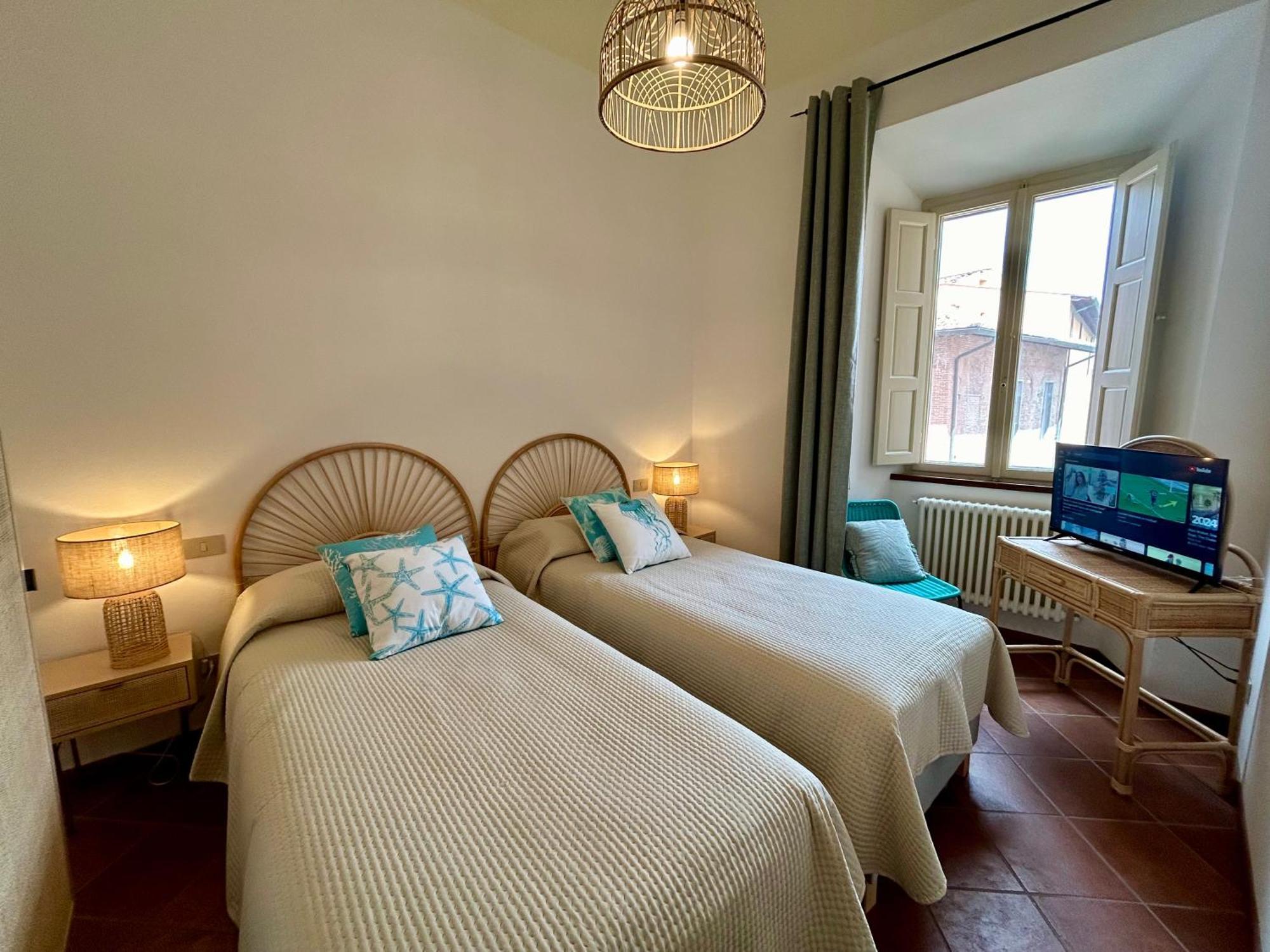 Santa Maria Suite Pisa Bagian luar foto
